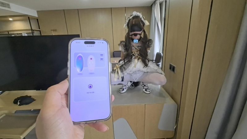 ◤暴走的小萝莉◢完美的诠释了什么叫反复鞭shi，剧本很好，不过模特以后应该不敢接了，几个小时，几十次强高，原本是享受的，但要无间断的进行其他非人般的折磨，两个电击器几乎把人都电傻了。