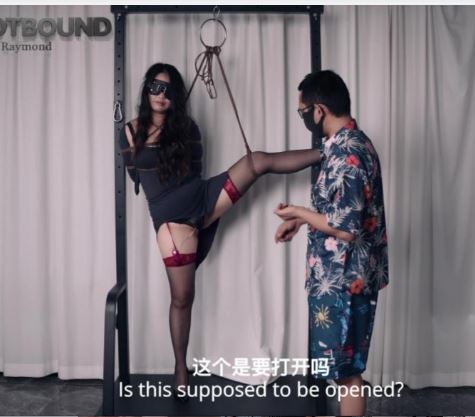 （陪读妈妈第二季）我的野蛮女友3: 调教突然变得温柔可爱的玲玲，却忘了仍被绑在小房间的阿姨。最后两人一起放置。